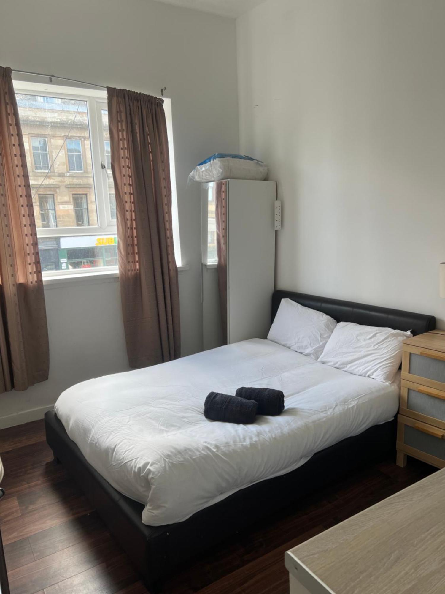 Great Western Road Studio With En Suite Глазгоу Екстериор снимка